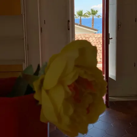 Terrazza Sulle Isole Eolie 度假居 Mongiove