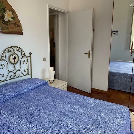 Terrazza Sulle Isole Eolie 度假居 *